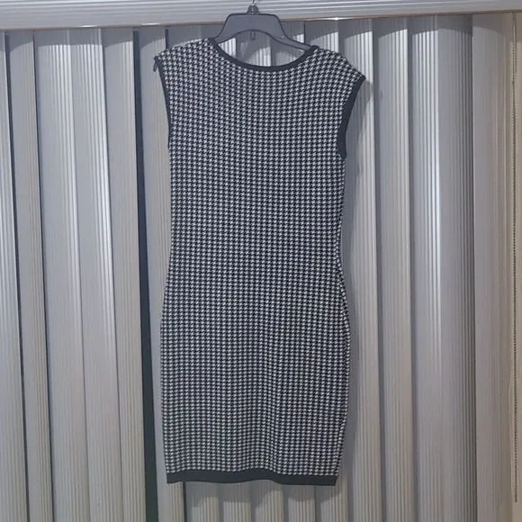 Xoxo - Picture 4 of 4